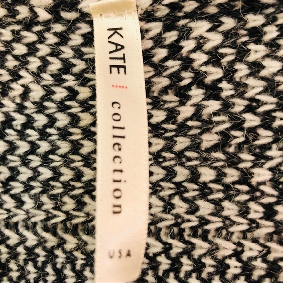 Kate Collection red gray Aztec pattern cardigan - Picture 8 of 8